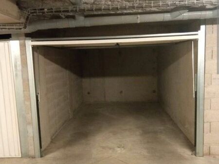 location garage box 14m2