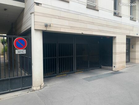 place de parking sous sol immeuble paris 11e voltaire