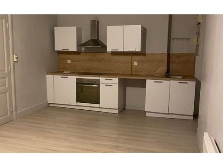 location appartement  m² t-3 à allassac  520 €