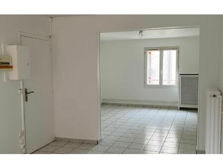 location appartement  64.04 m² t-4 à le havre  850 €