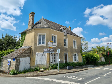 sous offre / belle maison lumineuse avec 3 chambres et un jardin