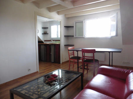 location appartement 2 pièces meublé à auray (56400) : à louer 2 pièces meublé / 27m² aura