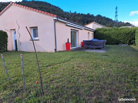 a louer  maison individuelle récente située à boisséjour (commune de ceyrat)