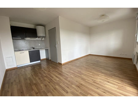 location appartement 1 pièce 26 m² maîche (25120)