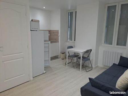 studio 1 pièce 20 m²