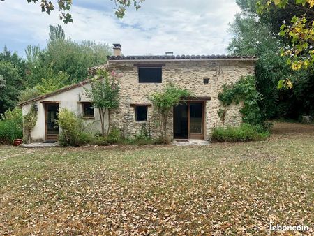 maison sur terrain arboré