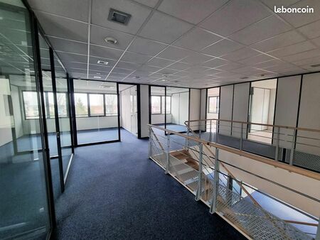 bureau 355 m²