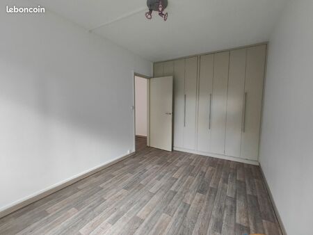 appartement 2 pièces refait à neuf urgent