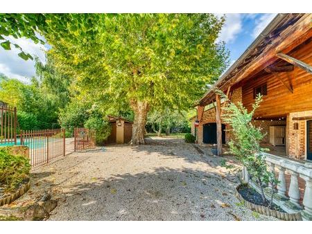 maison en pierre 202m² - terrain de 1318m² - piscine - chantemerle les blés