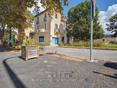 immeuble le buisson de cadouin 10 pièce(s) 240 m2 sur trois niveaux