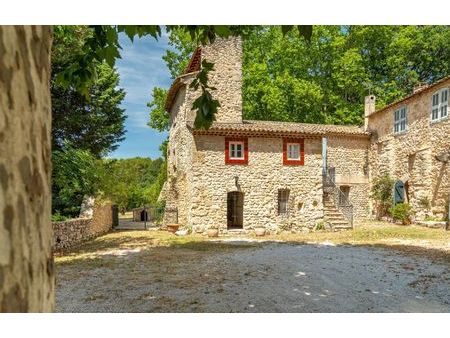 vente maison 15 pièces 1111 m² aix-en-provence (13090)