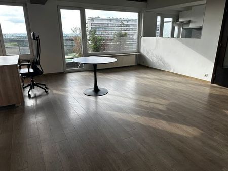 appartement 110 m² + parking