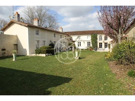 vente maison 9 pièces 335 m²