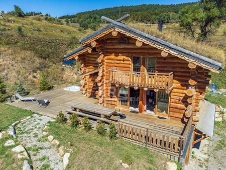 chalet la cabanasse -156 m2 - 5 chambres 12 couchages .