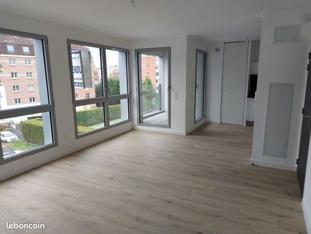 appartement t2 55 m2 lille vauban / port de lille