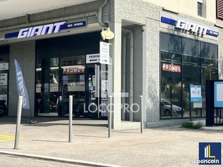 local commercial 441 m²