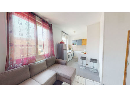 appartement 3 pièces chaleureux en duplex de 64 m² à ivry-sur-seine.