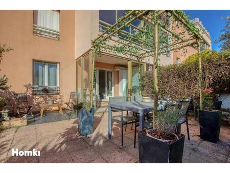 appartement de type 4  74m² à sanary-sur-mer 83110  avenue des prats