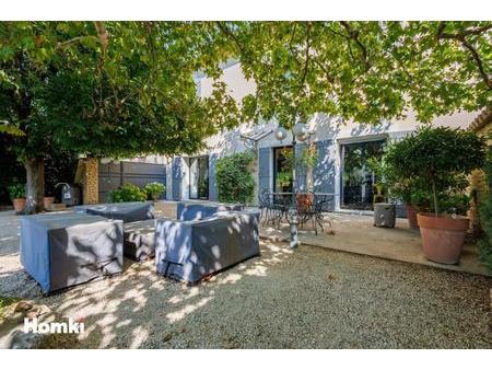 maison en r+1 - 170m² - terrain 955m² - piscine - local commercial 90m²