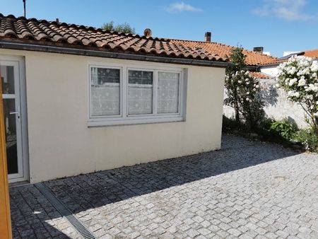 maison meublée dans la rochelle port neuf