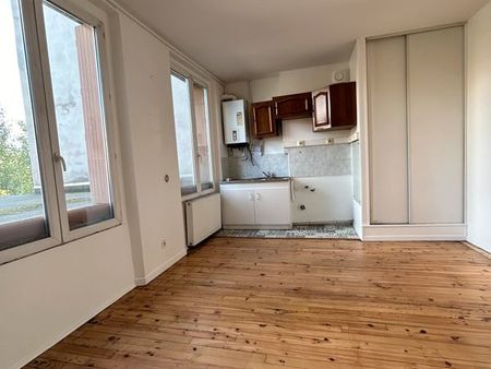 appartement rénové 2 pièces 33 m2