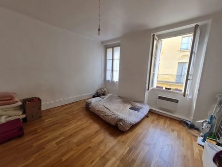 location appartement 1 pièce 25.5 m²