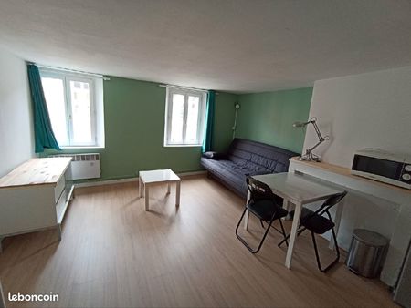 appartement studio étudiant meublé et rénové 23m2 vieille ville