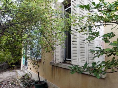 maison à rénover 1200 m2 terrain villeneuve les avignon