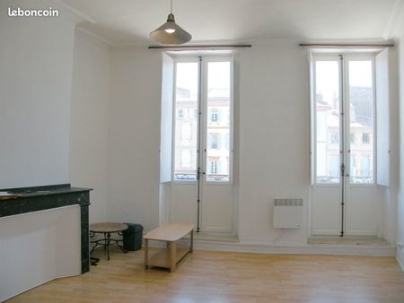 studio 30m2 plein centre