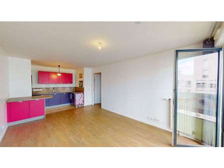 appartement 3 pièces récent à ivry-sur-seine