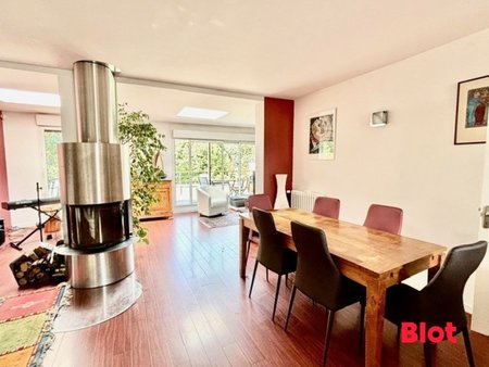 a vendre chez blot immobilier - maison renovee - au coeur du quartier jeanne d'arc