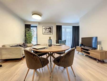 appartement à louer à etterbeek € 1.350 (kvpav) - dld properties | zimmo