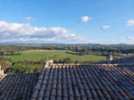 maison de village avec terrasse