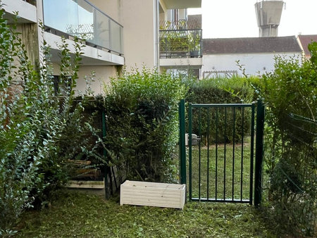 studio en rez-de-jardin- quartier paix