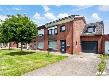 huis te koop in izegem met 3 slaapkamers