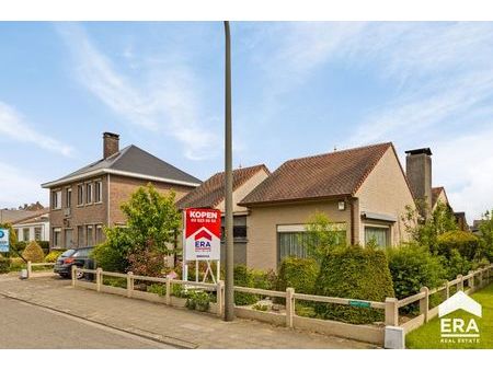 charmant bungalow avec 3 chambres et jardin