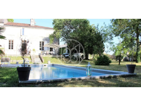 maison avec piscine saintes (17)