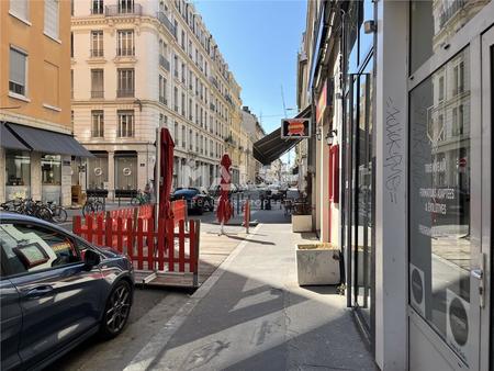 location de local commercial de 42 m² à lyon 6 - 69006