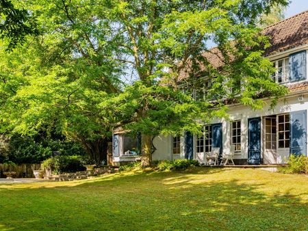 huis te koop in lasne-chapelle-saint-lambert met 4 slaapkamers