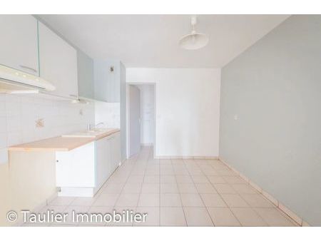 location appartement 4 pièces 88m2 saint-marcellin 38160 - 660 € - surface privée