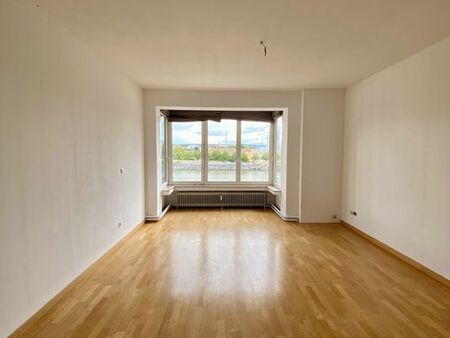 appartement lumineux avec vue sur meuse – 2 grandes chambres