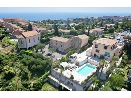 vente villa 10 pièces 366 m²