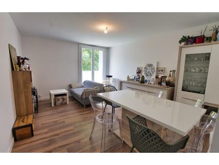 vente appartement 2 pièces 49 m² clermont-ferrand (63100)