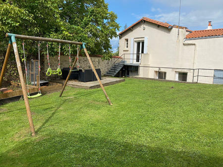 vente maison à mesnard-la-barotière (85500) : à vendre / 130m² mesnard-la-barotière