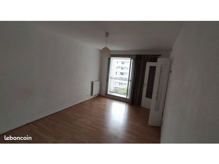 location t1 villeurbanne