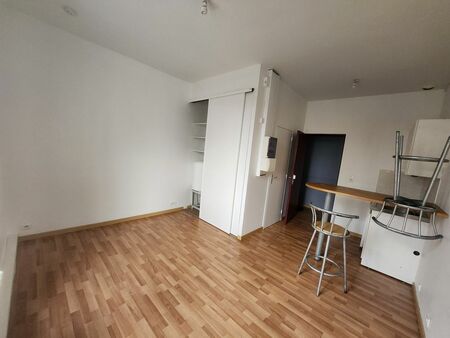 studio 1 pièce 19 m²