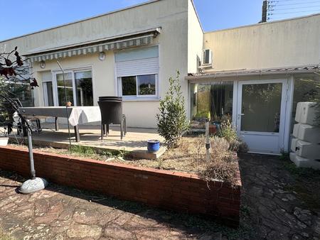 vente maison à fontenay-le-comte (85200) : à vendre / 121m² fontenay-le-comte