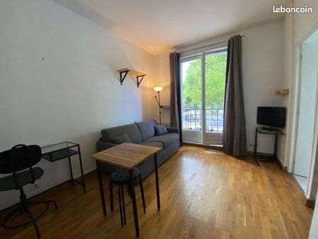 studio 17m2 paris 20