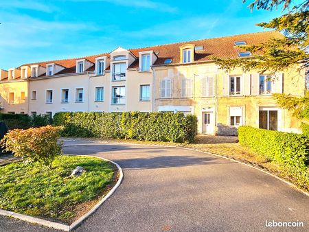 loue f2 centre ville château-thierry  face marne avec jardin