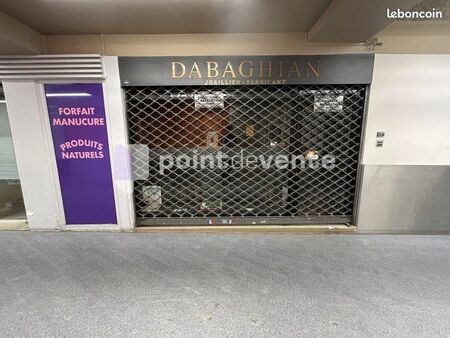 local commercial 11 m²